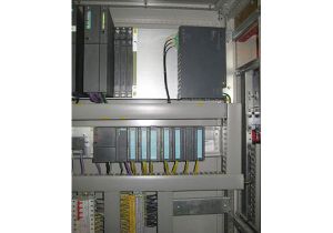 Tủ điện điều khiển 13