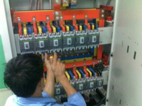 Chuyên Thi Công Tủ Điện Nhà Máy Nhanh Chóng, Đúng Chuẩn Kỹ Thuật