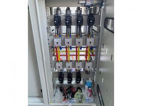 Tủ Điện Tụ Bù: Giải Pháp Tối Ưu Điện Năng & Cắt Giảm Chi Phí Vận Hành Bền Vững