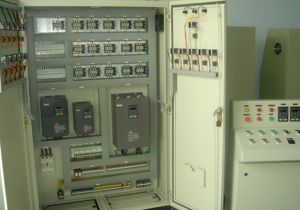 Tủ điện điều khiển 18